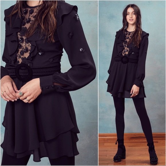 FOR LOVE & LEMONS VIVI EMBROIDERY DRESS IN SZ MEDIUM (BELT IS NOT INCLUDED) - Picture 2 of 5